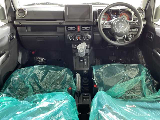 スズキ ジムニー ノマド FC 神奈川県 2025(令7)年 0.1千km ベージュⅡ 登録済未使用車/スズキセーフティサポート/4WD/シートヒーター/ダウンヒルアシストコントロール/革巻きステアリング/ステアリングスイッチ/Autoライト/アイドリングストップ機能/コーナーセンサー/ヘッドライトレベライザー/ヘッドライトウォッシャー/LEDヘッドライト/フォグランプ/電動格納ミラー/ウィンカーミラー/背面タイヤ/純正15インチアルミホイール