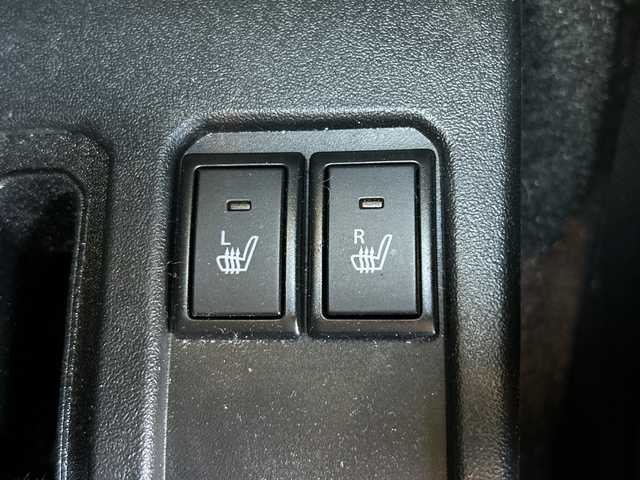 スズキ ジムニー XC 神奈川県 2023(令5)年 3.5万km ピュアホワイトP 純正ナビＴＶ　/ＴＯＹＯ＿ＯＰＥＮ＿ＣＯＵＮＴＲＹ＿Ｒ／Ｔ　/純正マットガード　/クルーズコントロール　/ＥＴＣ２．０　/純正ドライブレコーダー　/スペアキー　/ＴＶキャンセラー