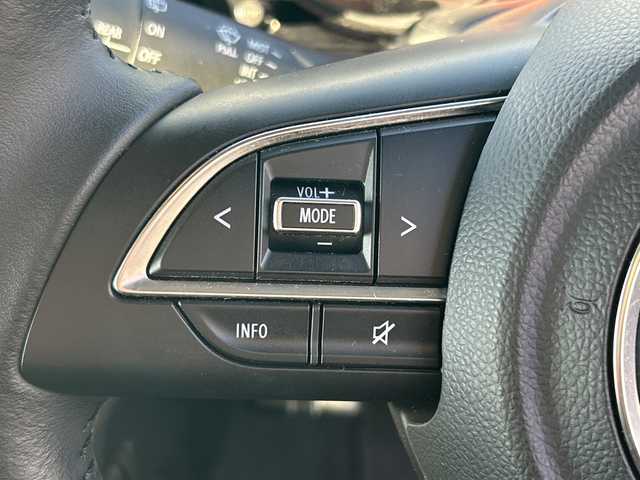 スズキ ジムニー XC 神奈川県 2023(令5)年 3.5万km ピュアホワイトP 純正ナビＴＶ　/ＴＯＹＯ＿ＯＰＥＮ＿ＣＯＵＮＴＲＹ＿Ｒ／Ｔ　/純正マットガード　/クルーズコントロール　/ＥＴＣ２．０　/純正ドライブレコーダー　/スペアキー　/ＴＶキャンセラー