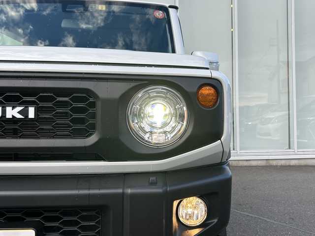スズキ ジムニー XC 神奈川県 2023(令5)年 3.5万km ピュアホワイトP 純正ナビＴＶ　/ＴＯＹＯ＿ＯＰＥＮ＿ＣＯＵＮＴＲＹ＿Ｒ／Ｔ　/純正マットガード　/クルーズコントロール　/ＥＴＣ２．０　/純正ドライブレコーダー　/スペアキー　/ＴＶキャンセラー