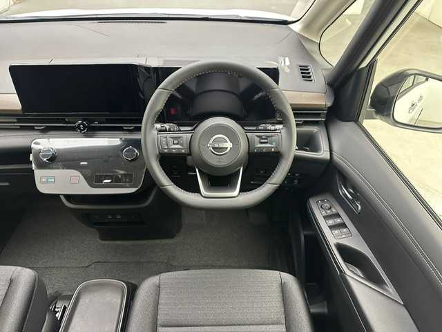 日産 セレナ e－パワー ハイウェイスター V 兵庫県 2025(令7)年 0.1千km 白Ⅱ 登録済未使用車/純正メモリナビ(Bluetooth/フルセグ/USB/HDMI)/全方位カメラ/前後コーナーセンサー/ワイヤレス充電/プロパイロット/ブラインドスポットモニター/エマージェンシーブレーキ/両側パワースライドドア/純正前後ドライブレコーダー/インテリジェントルームミラー/オートライト/オートマチックハイビーム/LEDヘッドライト/LEDフォグライト/スペアキー/純正16インチアルミホイール