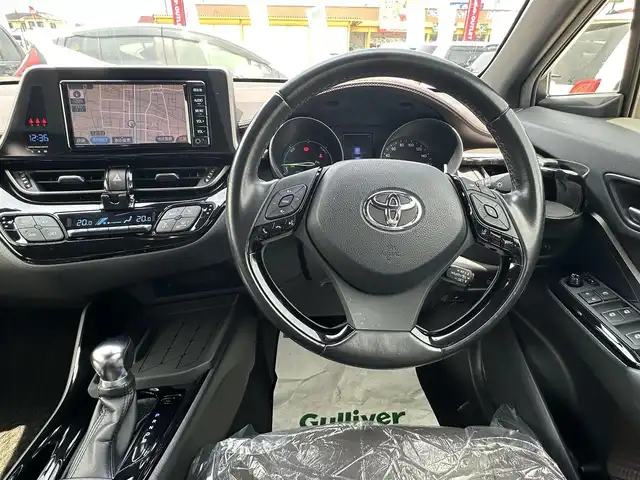 トヨタ Ｃ－ＨＲ G 群馬県 2018(平30)年 6.8万km ブラック/イエロー 純正SDナビ/ワンセグ/Bluetooth/バックカメラ/スマートキー/スペアキー/プッシュスタート/衝突軽減ブレーキ/レーンキープアシスト/レーダークルーズコントロール/オートハイビーム/クリアランスソナー/フロアマット/社外17インチアルミホイール