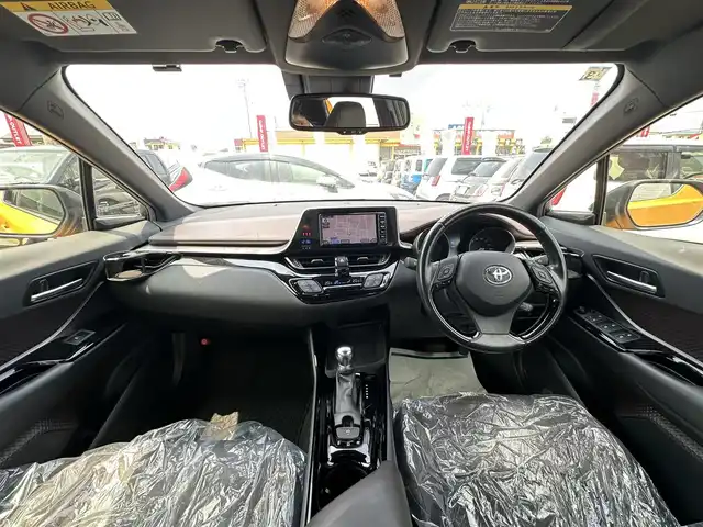 トヨタ Ｃ－ＨＲ G 群馬県 2018(平30)年 6.8万km ブラック/イエロー 純正SDナビ/ワンセグ/Bluetooth/バックカメラ/スマートキー/スペアキー/プッシュスタート/衝突軽減ブレーキ/レーンキープアシスト/レーダークルーズコントロール/オートハイビーム/クリアランスソナー/フロアマット/社外17インチアルミホイール