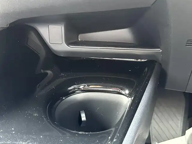 トヨタ Ｃ－ＨＲ G 群馬県 2018(平30)年 6.8万km ブラック/イエロー 純正SDナビ/ワンセグ/Bluetooth/バックカメラ/スマートキー/スペアキー/プッシュスタート/衝突軽減ブレーキ/レーンキープアシスト/レーダークルーズコントロール/オートハイビーム/クリアランスソナー/フロアマット/社外17インチアルミホイール