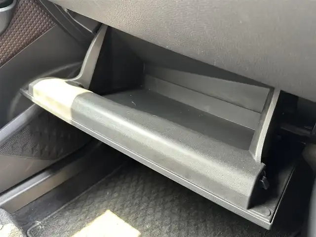 トヨタ Ｃ－ＨＲ G 群馬県 2018(平30)年 6.8万km ブラック/イエロー 純正SDナビ/ワンセグ/Bluetooth/バックカメラ/スマートキー/スペアキー/プッシュスタート/衝突軽減ブレーキ/レーンキープアシスト/レーダークルーズコントロール/オートハイビーム/クリアランスソナー/フロアマット/社外17インチアルミホイール