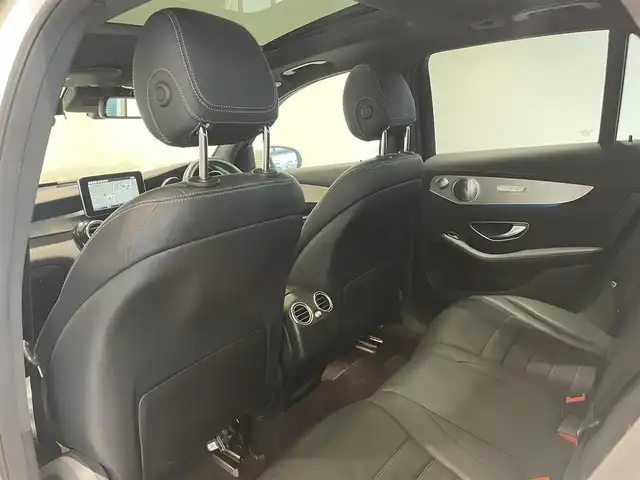 メルセデス・ベンツ ＧＬＣ２２０ d 4マチックスポーツ 本革 愛知県 2017(平29)年 5.3万km ダイヤモンドホワイト 本革シート　/パノラミックＳ／Ｒ　/ＨＵＤ　/Ｂｕｒｍｅｓｔｅｒサウンド　/ＭＢＵＸ　/Ｂｌｕｅｔｏｏｔｈ　/３６０度カメラ　/フルセグＴＶ　/アンビエントライト　/シートヒーター/ＡＣＣ　/ＬＫＡ　/ＬＤＷ　/ＢＳＭ　/ＥＴＣ２．０/LEDヘッドライト/パワーバックドア/プッシュスタート/アイドリングストップ