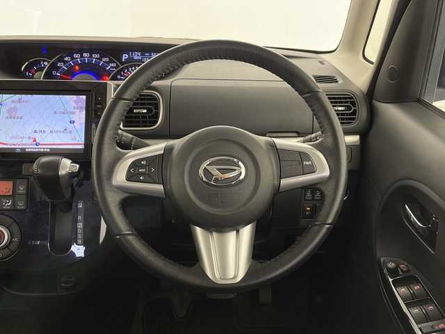ダイハツ タント カスタム RS トップED SA Ⅲ 長野県 2017(平29)年 5.7万km パールホワイトⅢ 4WD/純正メモリナビ&フルセグTV&CD&DVD&USB&BT/社外フリップダウンモニター/衝突軽減ブレーキ/アイドリングストップ/社外前後ドライブレコーダー/両側パワースライドドア/ハーフレザーシート/運転席シートヒーター/ステアリングスイッチ/2列目サンシェード/バックカメラ/ETC/LEDヘッドライト/オートライト/フロントフォグランプ/電動格納ミラー/ウィンカーミラー/社外14インチAW付スタッドレスタイヤ装着/純正15インチAW付サマータイヤ積込/社外フロアマット/純正ドアバイザー/プッシュスタート/スマートキー/スペアキー1本/純正エンジンスターター/取扱説明書/保証書
