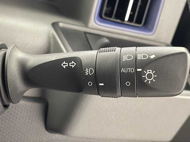 ダイハツ タント カスタム RS 岐阜県 2019(令1)年 6.1万km 黒 スマートアシスト/・アダプティブクルーズコントロール/・レーンキープコントロール/・コーナーセンサー/・オートハイビーム/・衝突回避支援ブレーキ機能/・誤発進抑制機能/社外ナビ（CN-RE05WD）/・CD/DVD/AM/FM/SD/フルセグTV/・バックカメラ/両側パワースライドドア/シートヒーター（運転席・助手席）/社外前方ドラレコ/純正ビルトインETC/純正１５AW/純正フロアマット/LEDヘッドライト/・フォグランプ/標準装備/・スモークガラス（リアドア/リアクォーター/バックドアトウインドゥ）/・スーパーUV＆IRカットガラス（フロントウインドゥ）/・サイドバイザー/運転席ロングスライドシート/運転席・助手席アームレスト
