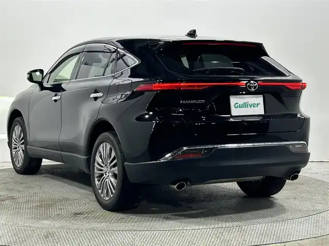 トヨタ ハリアー Z 大阪府 2020(令2)年 4.4万km ブラック 純正19インチアルミホイール/純正JBLプレミアムサウンドナビ（Bluetooth）/フルセグTV（TVキャンセラー付き）/純正デジタルルームミラー（ドラレコ付き）/全方位カメラ/レーダークルーズコントロール/衝突被害軽減システム/ドアバイザー/プッシュスタート/パワーバックドア/LEDヘッドライト/フォグランプ/オートライト/オートマチックハイビーム