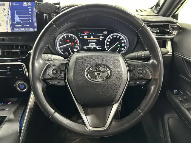 トヨタ ハリアー Z 大阪府 2020(令2)年 4.4万km ブラック 純正19インチアルミホイール/純正JBLプレミアムサウンドナビ（Bluetooth）/フルセグTV（TVキャンセラー付き）/純正デジタルルームミラー（ドラレコ付き）/全方位カメラ/レーダークルーズコントロール/衝突被害軽減システム/ドアバイザー/プッシュスタート/パワーバックドア/LEDヘッドライト/フォグランプ/オートライト/オートマチックハイビーム