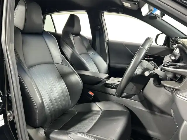 トヨタ ハリアー Z 大阪府 2020(令2)年 4.4万km ブラック 純正19インチアルミホイール/純正JBLプレミアムサウンドナビ（Bluetooth）/フルセグTV（TVキャンセラー付き）/純正デジタルルームミラー（ドラレコ付き）/全方位カメラ/レーダークルーズコントロール/衝突被害軽減システム/ドアバイザー/プッシュスタート/パワーバックドア/LEDヘッドライト/フォグランプ/オートライト/オートマチックハイビーム