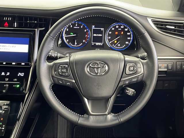 トヨタ ハリアー プレミアム スタイルノアール 鹿児島県 2020(令2)年 2.6万km ホワイトパールクリスタルシャイン TOYOTAセーフティセンス/純正9インチナビ/（フルセグ/Bluetooth/CD/DVD）/レーダークルーズコントロール/パワーバックドア/パワーシート/バックカメラ/ビルドインETC/ハーフレザー/前後ドライブレコーダー/オートハイビーム/レーンキープアシスト/純正フロアマット/LEDヘッドライト/スペアキー1本