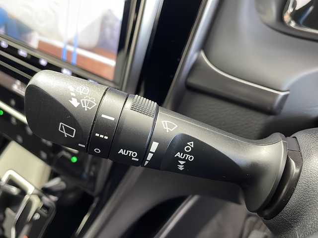 トヨタ ハリアー プレミアム スタイルノアール 鹿児島県 2020(令2)年 2.6万km ホワイトパールクリスタルシャイン TOYOTAセーフティセンス/純正9インチナビ/（フルセグ/Bluetooth/CD/DVD）/レーダークルーズコントロール/パワーバックドア/パワーシート/バックカメラ/ビルドインETC/ハーフレザー/前後ドライブレコーダー/オートハイビーム/レーンキープアシスト/純正フロアマット/LEDヘッドライト/スペアキー1本