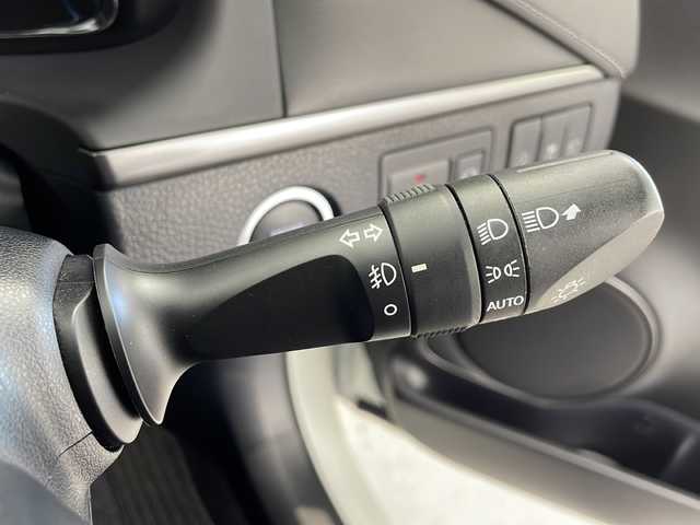 トヨタ ハリアー プレミアム スタイルノアール 鹿児島県 2020(令2)年 2.6万km ホワイトパールクリスタルシャイン TOYOTAセーフティセンス/純正9インチナビ/（フルセグ/Bluetooth/CD/DVD）/レーダークルーズコントロール/パワーバックドア/パワーシート/バックカメラ/ビルドインETC/ハーフレザー/前後ドライブレコーダー/オートハイビーム/レーンキープアシスト/純正フロアマット/LEDヘッドライト/スペアキー1本