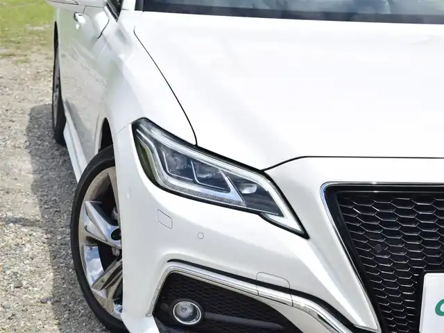 トヨタ クラウン RS アドバンス 兵庫県 2018(平30)年 4.2万km ホワイトパールクリスタルシャイン 純正ナビ/フルセグTV/パノラミックビューモニター/純正デジタルインナーミラー/黒革シート/シートエアコン/パワーシート/ヘッドアップディスプレイ/ETC2.0/プッシュスタート＆スマートキー2個