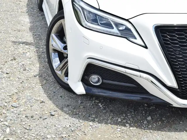 トヨタ クラウン RS アドバンス 兵庫県 2018(平30)年 4.2万km ホワイトパールクリスタルシャイン 純正ナビ/フルセグTV/パノラミックビューモニター/純正デジタルインナーミラー/黒革シート/シートエアコン/パワーシート/ヘッドアップディスプレイ/ETC2.0/プッシュスタート＆スマートキー2個