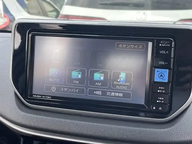 ダイハツ ムーヴ カスタム X VS SAⅢ 宮城県 2022(令4)年 0.3万km シャイニングホワイトパール 純正メモリーナビ/フルセグTV/（CD/BT）/アラウンドビューモニター/スマートアシスト3/・衝突回避支援ブレーキ機能/・衝突警報機能（対車両/歩行者）/・車線逸脱警報機能/・誤発進抑制制御機能（前方/後方）/・先行車発進お知らせ機能/・オートハイビーム/LEDヘッドライト/スマートキー/ドライブレコーダー/D席シートヒーター/横すべり防止装置/オートライト/スペアキ－/保証書/取扱説明書