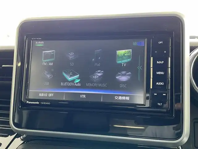 スズキ スペーシア カスタム HYBRID XS 千葉県 2018(平30)年 7.9万km ピュアホワイトP セーフティサポート/・デュアルセンサーブレーキサポート/・車線逸脱警報/・先行車発進お知らせ機能/・誤発進抑制機能/・後退時ブレーキサポート/・後方誤発進抑制機能/両側パワースライドドア/社外メモリナビ【CN-RE04WD】/・フルセグTV/BT/DVD/ラジオ/バックカメラ/シートヒーター/ドライブレコーダー【CA-DR02D】/ETC/取扱説明書/保証書/スペアキー