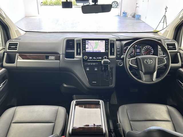 トヨタ グランエース G 宮城県 2023(令5)年 4.1万km ブラック 禁煙車/純正ナビ/・BT/USB/AM/FM/Miracast/フォグランプ/両側パワースライドドア/パワーシート/シートヒーター/レザーシート/スマートキー/アイドリングストップ/ABS/17インチ純正アルミホイール/フリップダウンモニター/全方位カメラ/トヨタセーフティセンス/デジタルインナーミラー/レーンキープアシスト/盗難防止装置/衝突被害軽減システム/オートマチックハイビーム