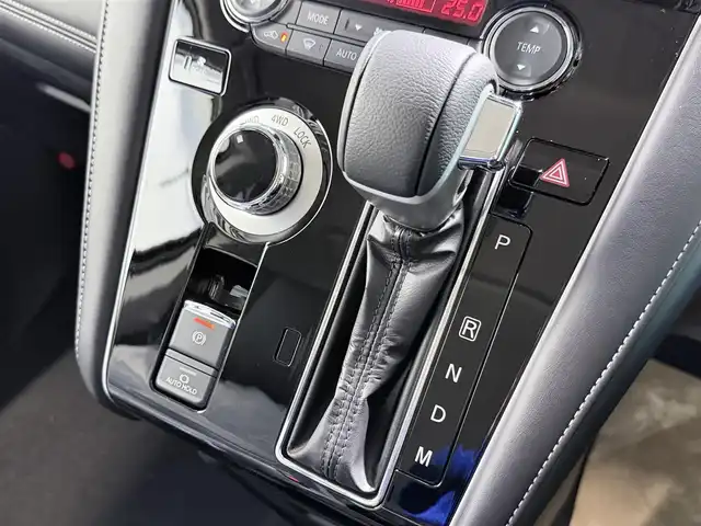 三菱 デリカＤ：５ シャモニー 大阪府 2025(令7)年 0.1千km 白Ⅱ 登録済未使用車　純正１１ｉｎｃナビ　ＢＳＭ　レーダークルーズＣ　衝突軽減Ｂ　レーンアシスト　両側電動ドア　電動リアゲート　ＡＣ１００Ｖ　ハンドルヒーター　クリアランスソナー　パドルシフト　ＨＤＭＩ