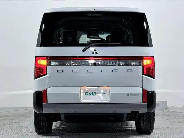 三菱 デリカＤ：５ シャモニー 大阪府 2025(令7)年 0.1千km 白Ⅱ 登録済未使用車　純正１１ｉｎｃナビ　ＢＳＭ　レーダークルーズＣ　衝突軽減Ｂ　レーンアシスト　両側電動ドア　電動リアゲート　ＡＣ１００Ｖ　ハンドルヒーター　クリアランスソナー　パドルシフト　ＨＤＭＩ