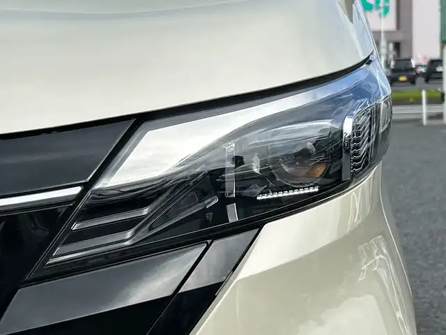 日産 ルークス HWS Gターボ プロパイロットED 千葉県 2020(令2)年 3.3万km フローズンバニラパール ９型ナビＭＭ３１９Ｄ－Ｌ　全方位カメラ　プレミアムグラデーションインテリア　両側電動スライド　プロＰｉｌｏｔ　ハンズフリースライド　　ＵＳＢ　ドラレコ　ＥＴＣ　ＬＥＤライト フローズンバニラパール