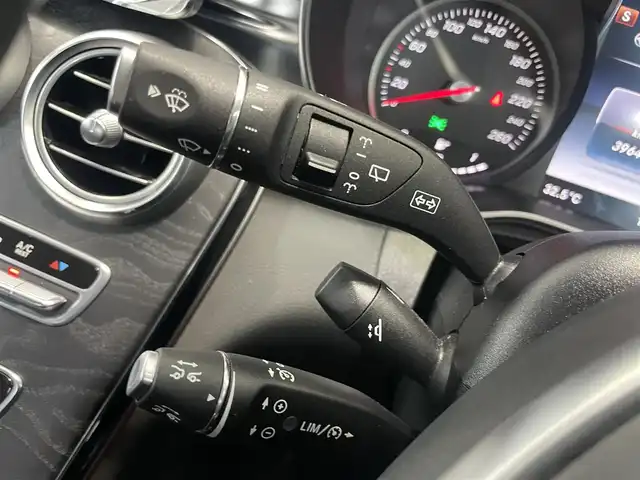メルセデス・ベンツ Ｃ２２０ｄ ワゴン スポーツ 静岡県 2016(平28)年 4万km ポーラホワイト ワンオーナー/レーダーSFT・パッケージ/本革シート/ACC/LKA/パーキングアシスト/衝突軽減ブレーキ/純正コマンドナビ/メモリー付きパワーシート（フロント）/シートヒーター（フロント）/パワーバックドア/レーダー探知機