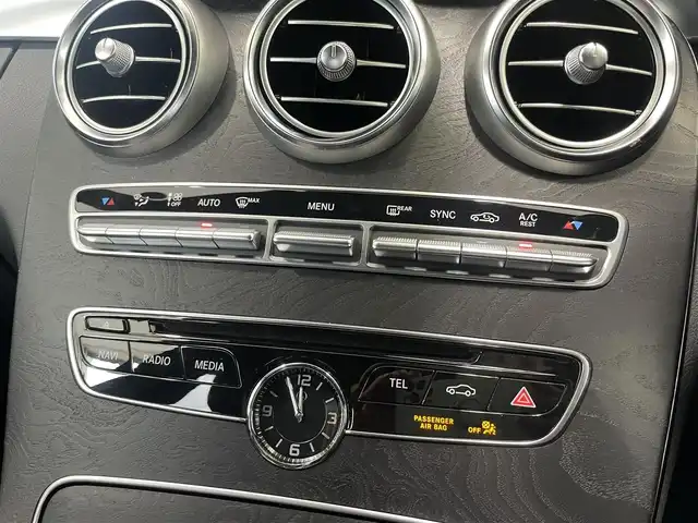 メルセデス・ベンツ Ｃ２２０ｄ ワゴン スポーツ 静岡県 2016(平28)年 4万km ポーラホワイト ワンオーナー/レーダーSFT・パッケージ/本革シート/ACC/LKA/パーキングアシスト/衝突軽減ブレーキ/純正コマンドナビ/メモリー付きパワーシート（フロント）/シートヒーター（フロント）/パワーバックドア/レーダー探知機