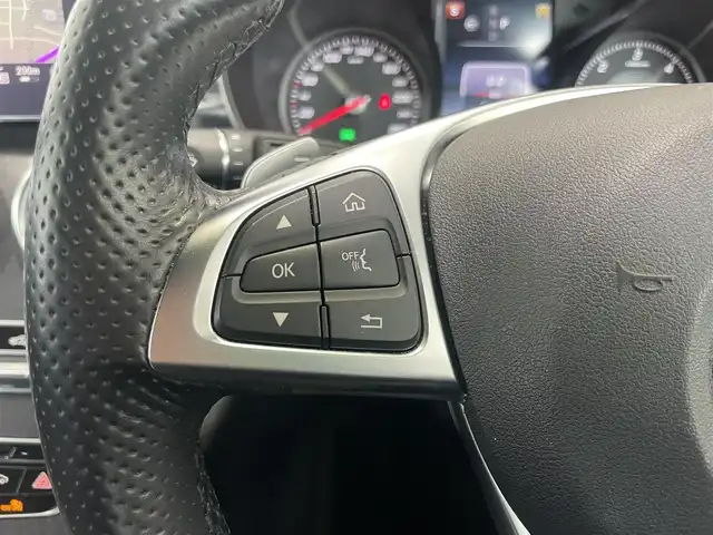 メルセデス・ベンツ Ｃ２２０ｄ ワゴン スポーツ 静岡県 2016(平28)年 4万km ポーラホワイト ワンオーナー/レーダーSFT・パッケージ/本革シート/ACC/LKA/パーキングアシスト/衝突軽減ブレーキ/純正コマンドナビ/メモリー付きパワーシート（フロント）/シートヒーター（フロント）/パワーバックドア/レーダー探知機