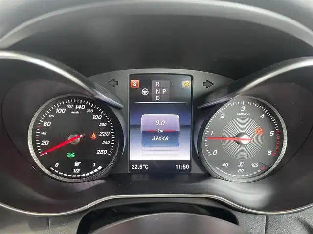 メルセデス・ベンツ Ｃ２２０ｄ ワゴン スポーツ 静岡県 2016(平28)年 4万km ポーラホワイト ワンオーナー/レーダーSFT・パッケージ/本革シート/ACC/LKA/パーキングアシスト/衝突軽減ブレーキ/純正コマンドナビ/メモリー付きパワーシート（フロント）/シートヒーター（フロント）/パワーバックドア/レーダー探知機