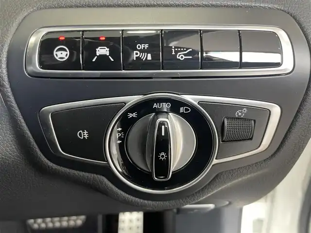 メルセデス・ベンツ Ｃ２２０ｄ ワゴン スポーツ 静岡県 2016(平28)年 4万km ポーラホワイト ワンオーナー/レーダーSFT・パッケージ/本革シート/ACC/LKA/パーキングアシスト/衝突軽減ブレーキ/純正コマンドナビ/メモリー付きパワーシート（フロント）/シートヒーター（フロント）/パワーバックドア/レーダー探知機