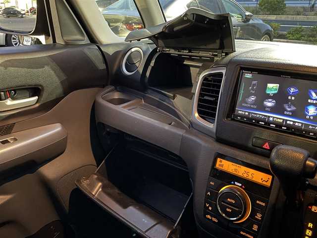 スズキ スペーシア G リミテッド 島根県 2016(平28)年 12.3万km ムーンライトバイオレットPM 登録時走行距離122574km/社外ナビ(Bluetooth・AM・FM・CD・DVD)/片側パワースライドドア/シートヒーター(運転席)/アイドリングストップ/衝突被害軽減ブレーキ/横滑り防止装置/レーンキープアシスト/プッシュスタート/スマートキー/純正フロアマット/保証書/取扱説明書/禁煙車