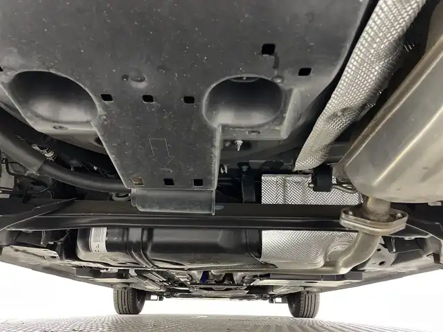 マツダ デミオ 13S 新潟県 2017(平29)年 2.2万km ソニックシルバーM スマートシティブレーキサポート/純正SDナビ/　CD/DVD/Bluetooth/フルセグTV/バックカメラ/LEDオートライト/シートヒーター/ブラインドスポットモニター/ステアリングリモコン/電格ミラー/ウィンカーミラー/アイドリングストップ/スマートキー/スペアキー/ビルトインETC