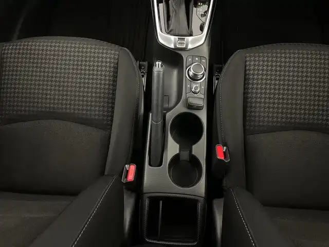 マツダ デミオ 13S 新潟県 2017(平29)年 2.2万km ソニックシルバーM スマートシティブレーキサポート/純正SDナビ/　CD/DVD/Bluetooth/フルセグTV/バックカメラ/LEDオートライト/シートヒーター/ブラインドスポットモニター/ステアリングリモコン/電格ミラー/ウィンカーミラー/アイドリングストップ/スマートキー/スペアキー/ビルトインETC