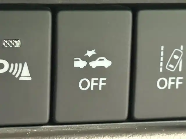 スズキ クロスビー HYBRID MZ 千葉県 2019(令1)年 3.9万km キャラバンアイボリーパールメタリック/ホワイト 2トーンルーフ 純正SDナビ（AM/FM/CD/DVD/Bluetooth)/フルセグTV/バックカメラ/全方位モニター/ETC/クルーズコントロール/パドルシフト/デュアルセンサーブレーキサポート/ESP/前席シートヒーター/後席テーブル/純正フロアマット/スタッドレスタイヤt付（175/65R15)/純正16インチアルミホイール/LEDヘッドライト/フォグランプ