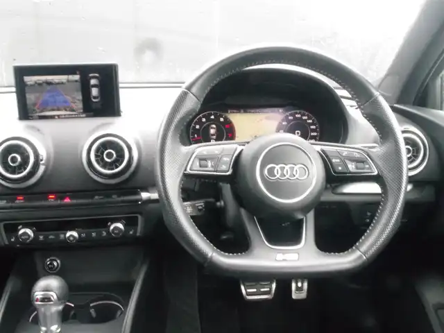 アウディ Ａ３ セダン 40TFSI クワトロ スポーツ 岩手県 2019(平31)年 4.5万km グレイシアホワイトメタリック Audiプレセンス/サイドアシスト/レーンアシスト/アダプティブクルーズ/純正ナビ/フルセグTV/バックカメラ/パーキングエイド/バーチャルコクピット/前後ドラレコ/DSRC/ハーフレザー/シートヒーター/パワーシート/LEDライト