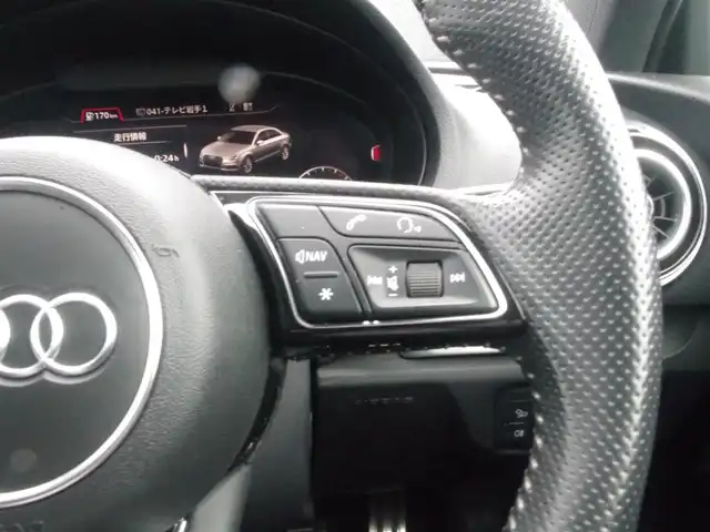 アウディ Ａ３ セダン 40TFSI クワトロ スポーツ 岩手県 2019(平31)年 4.5万km グレイシアホワイトメタリック Audiプレセンス/サイドアシスト/レーンアシスト/アダプティブクルーズ/純正ナビ/フルセグTV/バックカメラ/パーキングエイド/バーチャルコクピット/前後ドラレコ/DSRC/ハーフレザー/シートヒーター/パワーシート/LEDライト