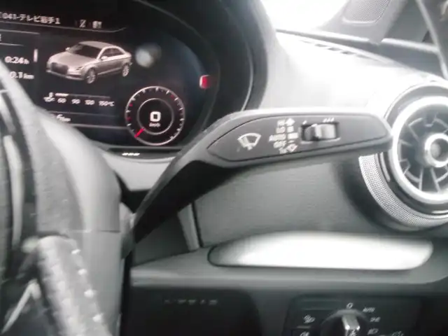 アウディ Ａ３ セダン 40TFSI クワトロ スポーツ 岩手県 2019(平31)年 4.5万km グレイシアホワイトメタリック Audiプレセンス/サイドアシスト/レーンアシスト/アダプティブクルーズ/純正ナビ/フルセグTV/バックカメラ/パーキングエイド/バーチャルコクピット/前後ドラレコ/DSRC/ハーフレザー/シートヒーター/パワーシート/LEDライト