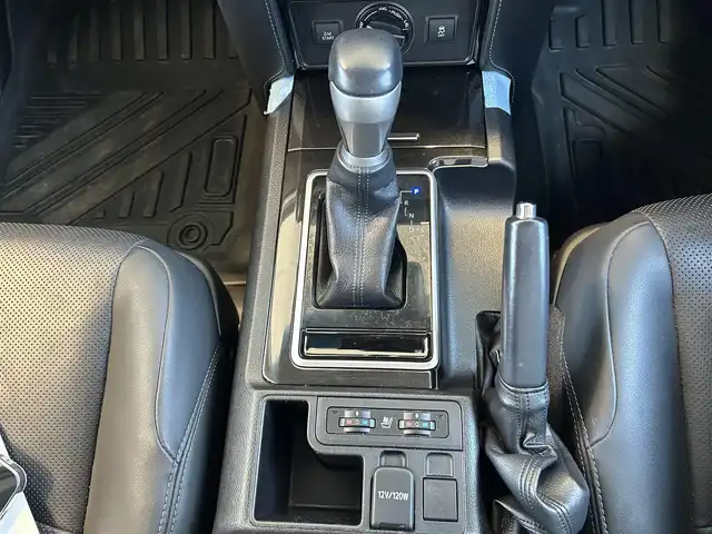 トヨタ ランドクルーザー プラド TX Lパッケージ ブラックED 群馬県 2021(令3)年 2.8万km プレシャスホワイトパール 4WD/メモリナビ/バックカメラ/Bluetooth/フルセグテレビ/サンルーフ/シートヒーター/シートクーラー/電動シート/レーダークルーズ/スマートキー /ETC/純正18インチアルミAW