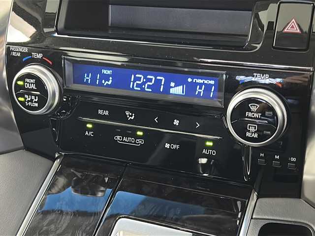 トヨタ ヴェルファイア ハイブリット Z 宮城県 2018(平30)年 6.9万km ホワイトパールクリスタルシャイン ワンオーナー/禁煙車/寒冷地仕様/ツインムーンルーフ/純正フリップダウンモニター/トヨタセーフティーセンス/・レーダークルーズコントロール/・プリクラッシュセーフティーシステム/・レーントレーシングアシスト/・オートマチックハイビーム/・ロードサインアシスト/・クリアランスソナー/純正9インチナビ/（BT.AM.FM.CD.DVD.SD）/バックカメラ/フルセグテレビ/両側パワースライドドア/電動パーキングブレーキ/オートホールド/革巻きステアリング/ステアリングスイッチ/プッシュスタート/スマートキー/3列シート/オットマン/シートカバー/純正ドアバイザー/純正17インチアルミホイール/純正エンジンスターター/LEDヘッドライト/LEDフォグランプ/リアフォグ/社外フロアマット　/nanoeエアコン/横滑り防止機能/アイドリングストップ