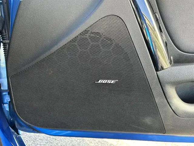 マツダ ＲＸ－８ タイプ S 東京都 2007(平19)年 4.7万km ウィニングブルーメタリック マツダスピードフロントノーズ/BOSEサウンド/純正CDオーディオ/　CD/AM・FM//純正18インチアルミホイール/HIDヘッドライト/フォグランプ/ヘッドライトレベライザー/革巻きステアリングホイール/革巻きシフトノブ/ステアリングスイッチ/アルミペダル/電動格納ミラー/純正フロアマット/カードキー×2/保証書/取扱説明書/スペアキー