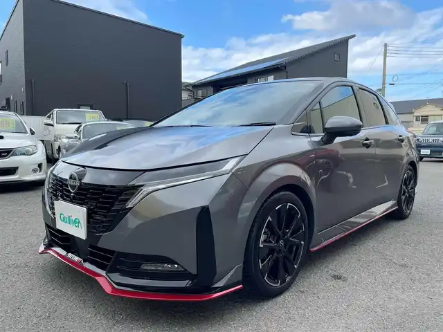 日産 オーラ ニスモ 和歌山県 2022(令4)年 1.7万km ダークメタルグレー/スーパーブラック2トーン 純正ナビ(フルセグTV/FM/AM/USB/Bluetooth)/ワンオーナー/プッシュスタート/ドライブレコーダー/アイドリングストップ/クルーズコントロール/全周囲カメラ/プロパイロット/ブラインドスポットモニター/シートヒーター/ハンドルヒーター/HDMI/ETC2.0/LEDオートライト/インテリジェントルームミラー/ワイヤレス充電器/純正ニスモエアロ/純正アルミホイール/純正フロアマット/取扱説明書/保証書