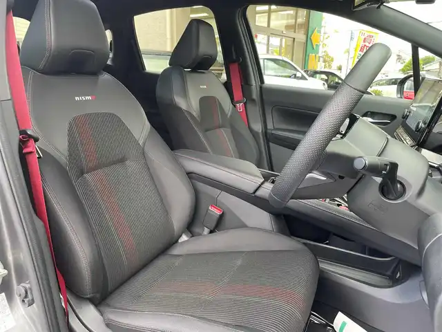 日産 オーラ ニスモ 和歌山県 2022(令4)年 1.7万km ダークメタルグレー/スーパーブラック2トーン 純正ナビ(フルセグTV/FM/AM/USB/Bluetooth)/ワンオーナー/プッシュスタート/ドライブレコーダー/アイドリングストップ/クルーズコントロール/全周囲カメラ/プロパイロット/ブラインドスポットモニター/シートヒーター/ハンドルヒーター/HDMI/ETC2.0/LEDオートライト/インテリジェントルームミラー/ワイヤレス充電器/純正ニスモエアロ/純正アルミホイール/純正フロアマット/取扱説明書/保証書