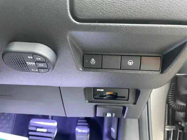 日産 オーラ ニスモ 和歌山県 2022(令4)年 1.7万km ダークメタルグレー/スーパーブラック2トーン 純正ナビ(フルセグTV/FM/AM/USB/Bluetooth)/ワンオーナー/プッシュスタート/ドライブレコーダー/アイドリングストップ/クルーズコントロール/全周囲カメラ/プロパイロット/ブラインドスポットモニター/シートヒーター/ハンドルヒーター/HDMI/ETC2.0/LEDオートライト/インテリジェントルームミラー/ワイヤレス充電器/純正ニスモエアロ/純正アルミホイール/純正フロアマット/取扱説明書/保証書