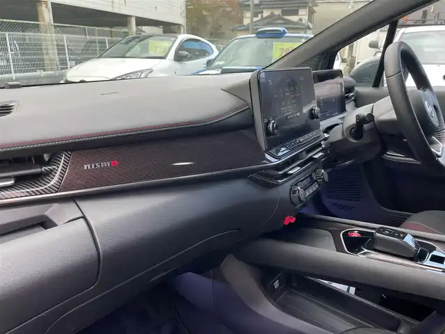 日産 オーラ ニスモ 和歌山県 2022(令4)年 1.7万km ダークメタルグレー/スーパーブラック2トーン 純正ナビ(フルセグTV/FM/AM/USB/Bluetooth)/ワンオーナー/プッシュスタート/ドライブレコーダー/アイドリングストップ/クルーズコントロール/全周囲カメラ/プロパイロット/ブラインドスポットモニター/シートヒーター/ハンドルヒーター/HDMI/ETC2.0/LEDオートライト/インテリジェントルームミラー/ワイヤレス充電器/純正ニスモエアロ/純正アルミホイール/純正フロアマット/取扱説明書/保証書