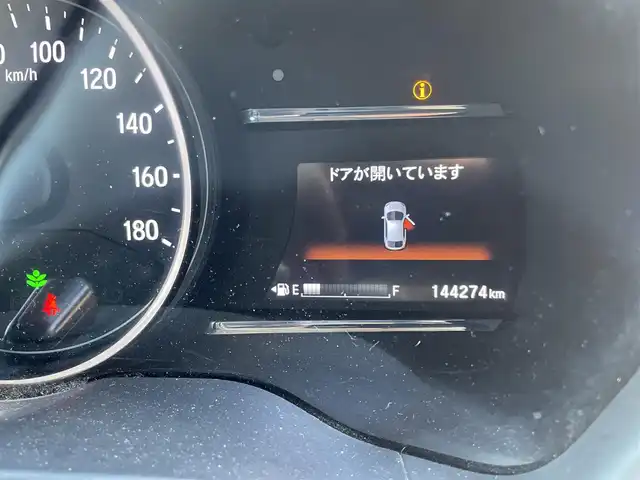 ホンダ ヴェゼル X ホンダセンシング 静岡県 2016(平28)年 14.5万km ホワイトオーキッドパール ワンオーナー/純正メモリナビ・フルセグTV/DVD/CD/USB/SD/Bluetooth/バックカメラ/HONDA SENSING/・アダプティブクルーズコントロール（ACC）/・衝突軽減ブレーキ（CMBS）/・車線維持支援システム（LKAS）/・誤発進抑制機能/・先行車発進お知らせ機能/・オートハイビーム/・標識認識機能/純正16インチアルミホイール/LEDヘッドライト/ビルトインETC/スマートキー/プッシュスタート/新車時保証書/取扱説明書