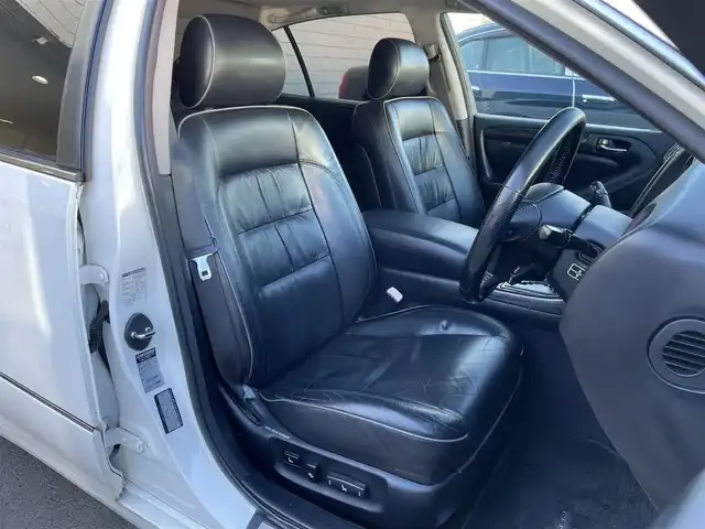 トヨタ アリスト V300 ベルテックエディション 群馬県 2005(平17)年 7.7万km ホワイトパールクリスタルシャイン 純正HDDナビ/JBLサウンド/サンルーフ/黒レザーシート/木目調内装/前席シートヒーター/前席パワーシート/本革ステアリング/純正17インチアルミホイール/クルーズコントロール/ETC/フォグランプ/パワーステアリング/純正フロアマット