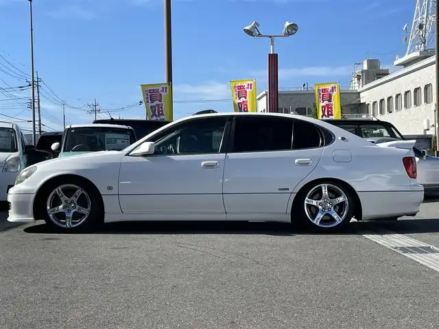 トヨタ アリスト V300 ベルテックエディション 群馬県 2005(平17)年 7.7万km ホワイトパールクリスタルシャイン 純正HDDナビ/JBLサウンド/サンルーフ/黒レザーシート/木目調内装/前席シートヒーター/前席パワーシート/本革ステアリング/純正17インチアルミホイール/クルーズコントロール/ETC/フォグランプ/パワーステアリング/純正フロアマット