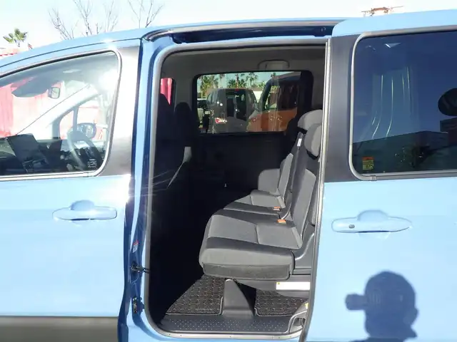 トヨタ シエンタ ハイブリッド G 千葉県 2024(令6)年 0.5万km グレイッシュブルー Toyota Safety Sense/・プリクラッシュセーフティ/・レーンディパーチャーアラート/・オートハイビーム/・レーダークルーズコントロール/・ブラインドスポットモニター/・RCTA（リヤクロストラフィックアラート）/両側パワースライドドア/純正コネクティッドナビ/地デジTV/【Bluetooth接続】/パノラミックビューモニター/前席シートヒーター/革巻きステアリング/ステアリングヒーター/ステアリングスイッチ/ETC（2.0）/LEDヘッドライト/ウインカーミラー/クリアランスソナー/サイド/カーテンエアバッグ/スマートキー