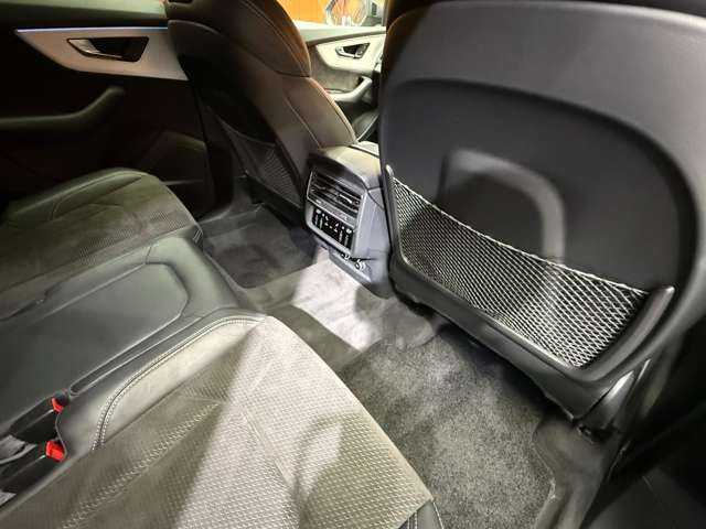 アウディ アウディ Ｑ８ 55TFSIクワトロ Sライン 千葉県 2020(令2)年 6.3万km デイトナグレーパールエフェクト コンフォートアシスタンスＰＫＧ　/純正ナビ　/３６０°カメラ　/ＡＣＣ　/ＢＳＭ　/ハーフレザーシート　/シートヒーター　/パワーシート　/マトリクスＬＥＤ　/ハイビームアシスト　/電動リアゲート　/純正２２インチＡＷ